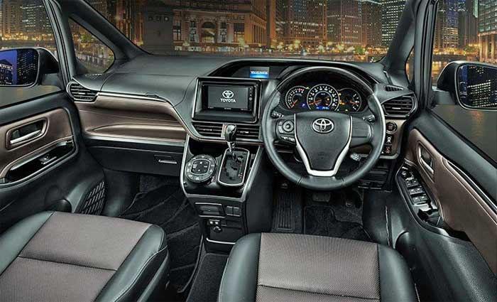 Dashboard Toyota Voxy Malang