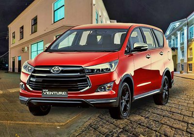 Eksterior Toyota Innova Venturer Malang